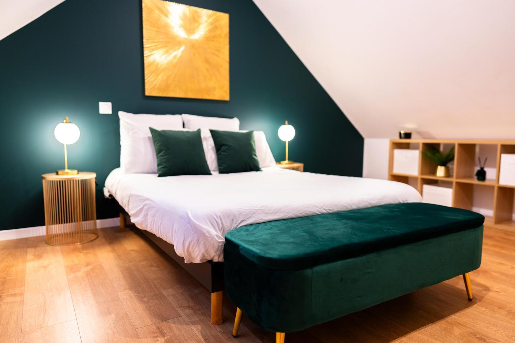 Grand Loft Familial 4 Chambres Avec Parking Prive Saumur Eksteriør billede