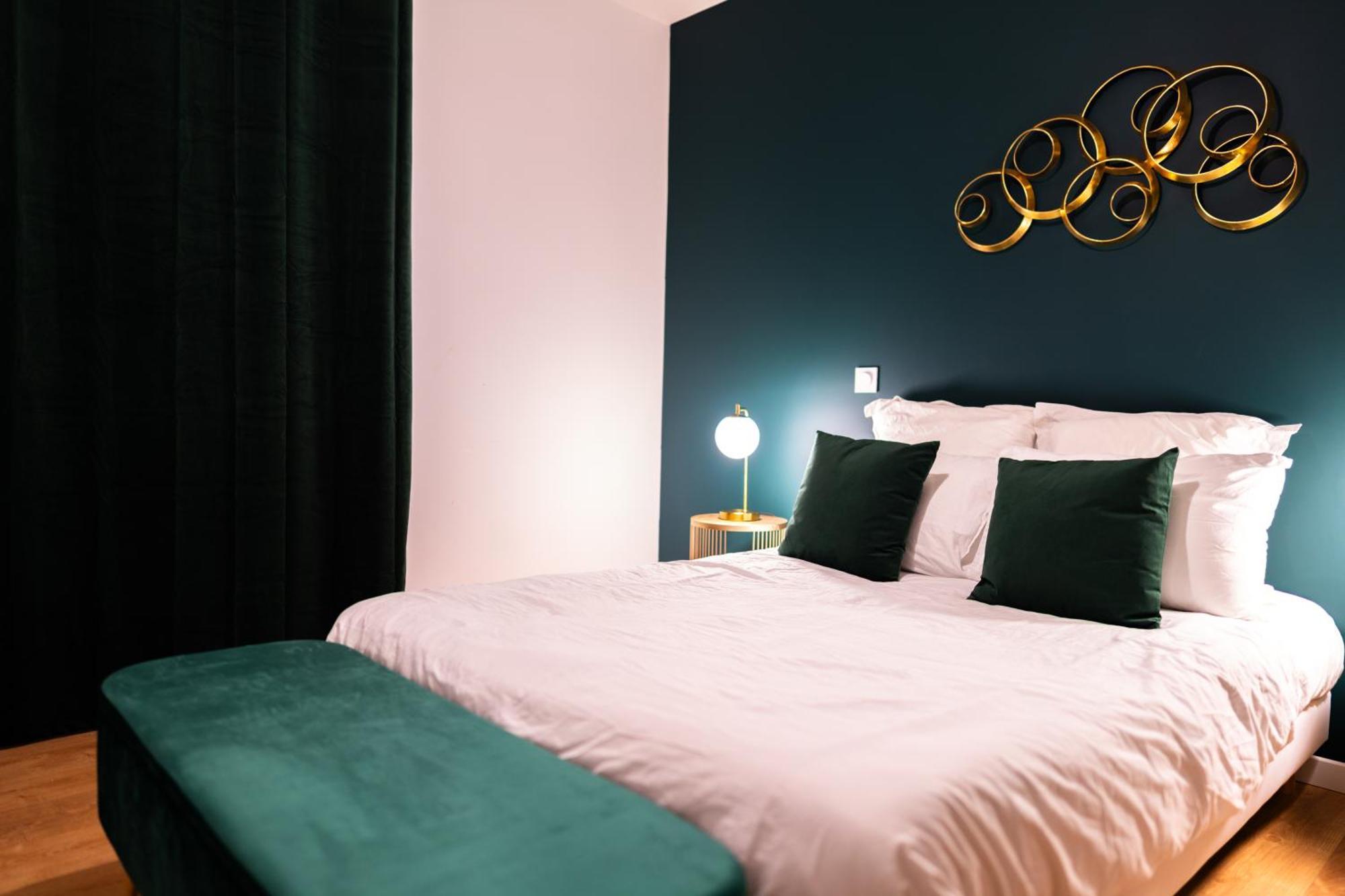 Grand Loft Familial 4 Chambres Avec Parking Prive Saumur Eksteriør billede