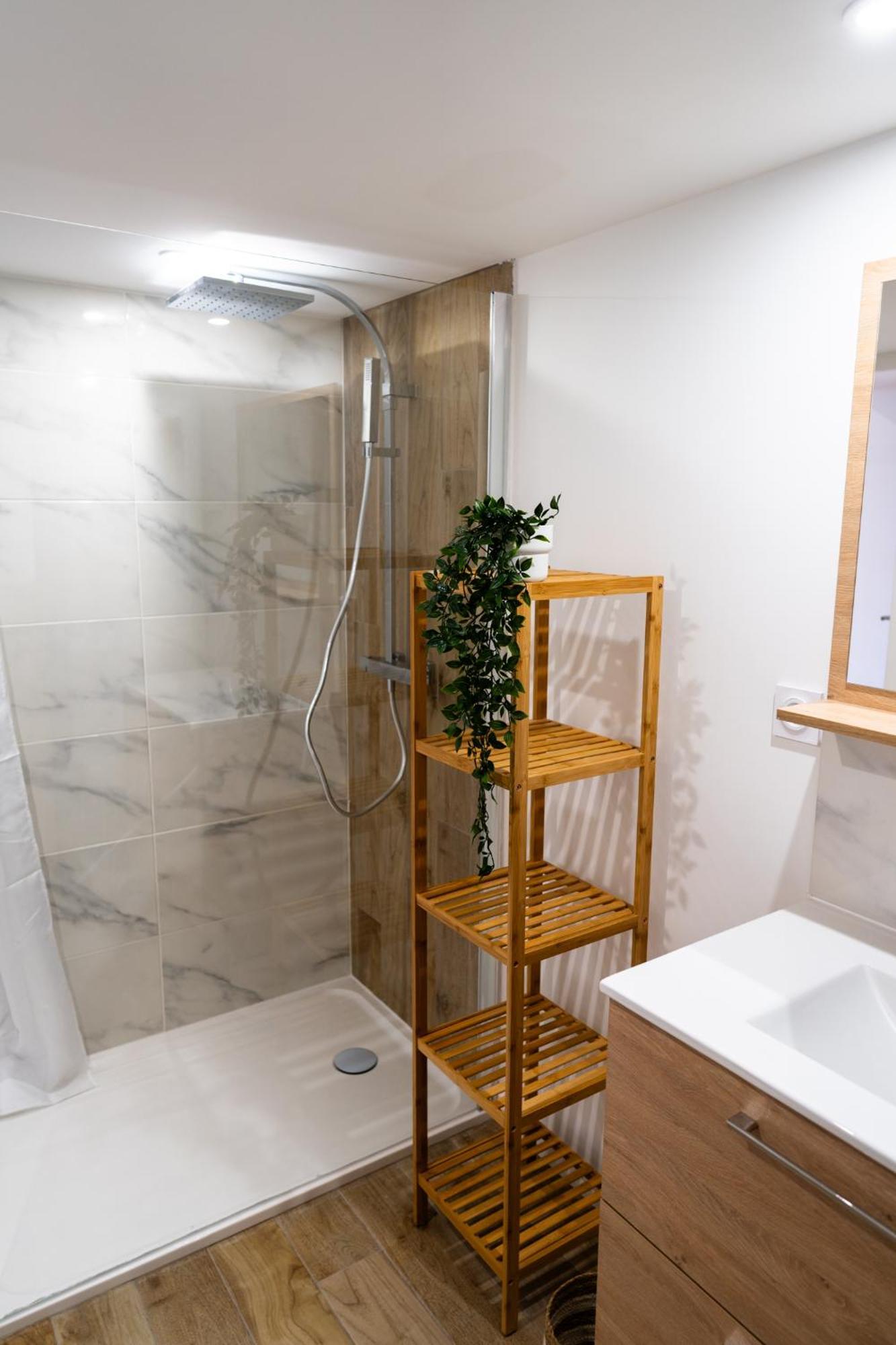 Grand Loft Familial 4 Chambres Avec Parking Prive Saumur Eksteriør billede